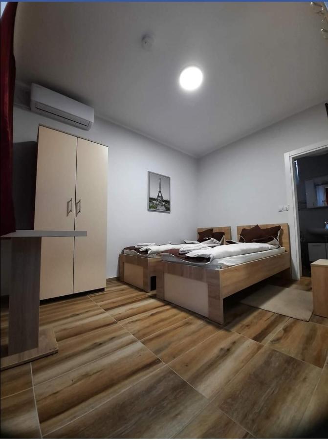 Appartement Vila Evropa à Sombor Extérieur photo